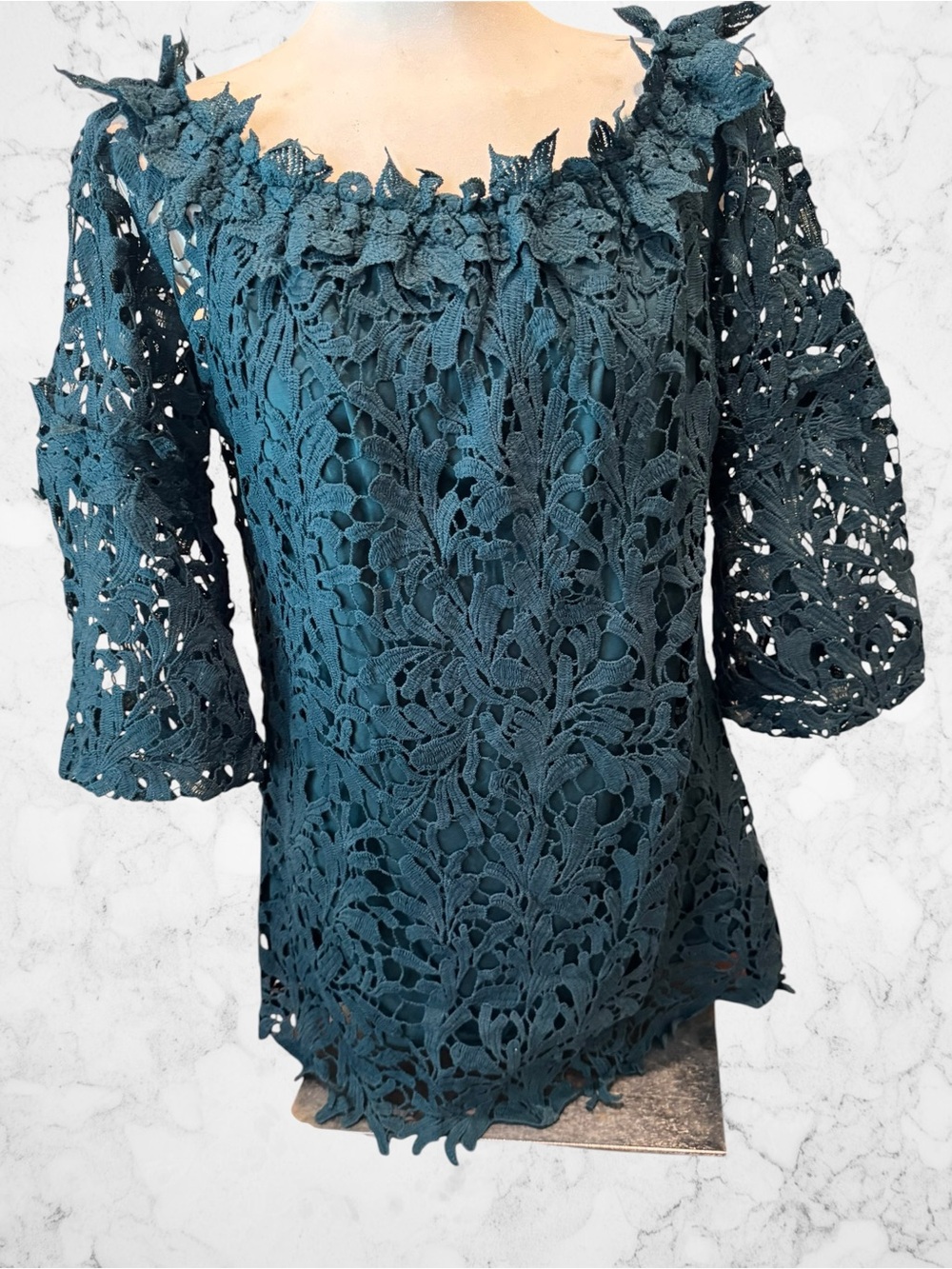 La Reyna Dark Teal Floral Lace Top – Size 2X